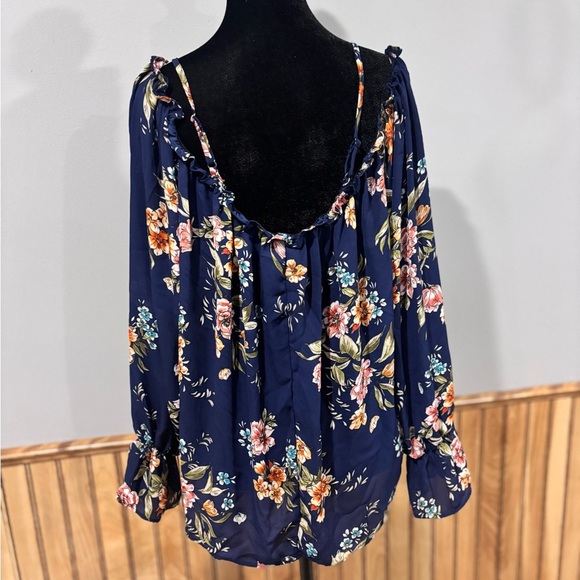 Navy Floral Off-Shoulder Blouse Plus Size 2X - Picture 2 of 6
